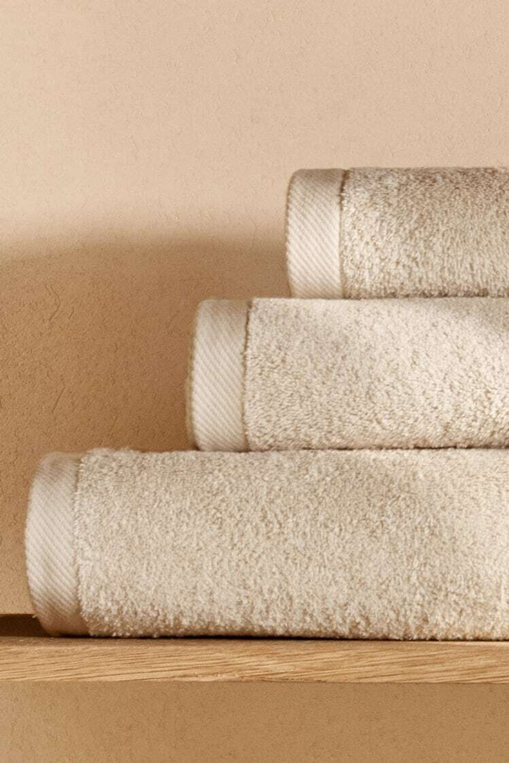 ZARA HOME ХЛОПКОВОЕ ПОЛОТЕНЦЕ, ПЕСОЧНЫЙ