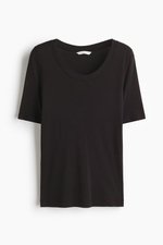 Футболка из хлопка пима с глубоким вырезом - H&M