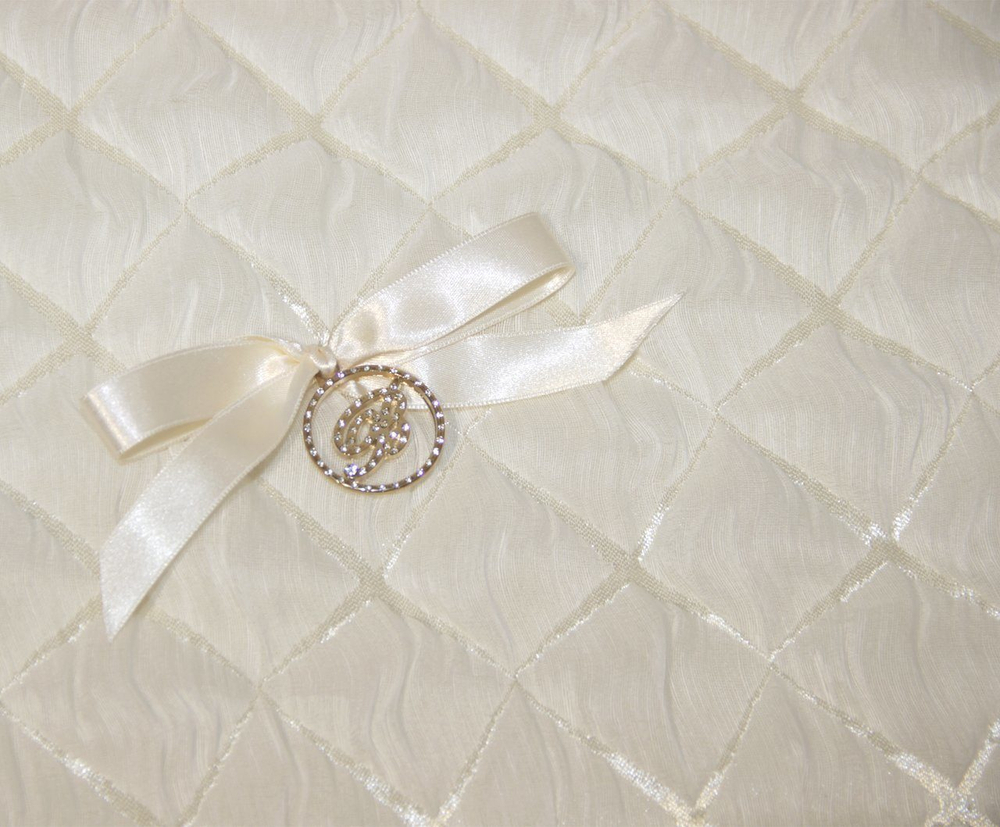 Покрывало 270х265 Blumarine Rilievo молочное
