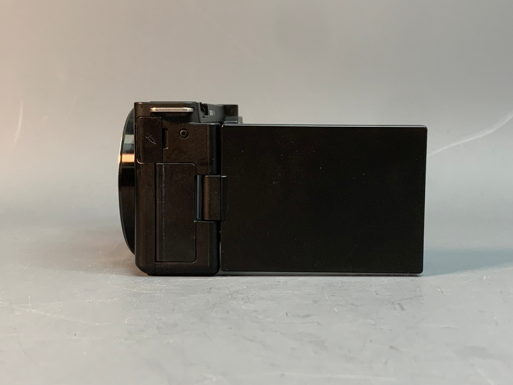 Sony ZV-E10 16-50mm f/3,5-5,6 OSS 500 кадров