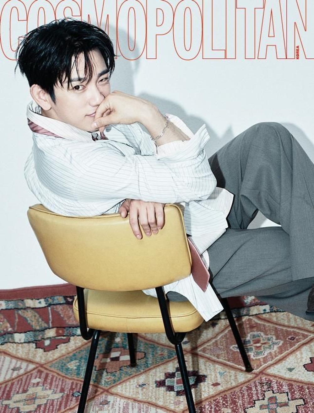 (ПРЕДЗАКАЗ) публикация COSMOPOLITAN - 2026.11 PARK JIN YOUNG B Type