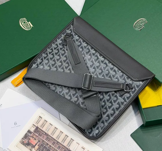 Сумка-мессенджер GOYARD Coursier