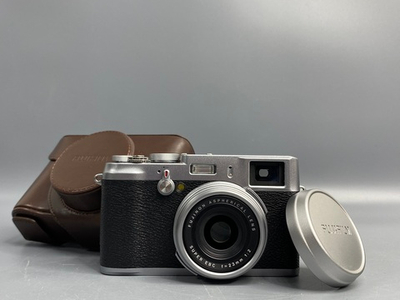 Fujifilm FinePix X100