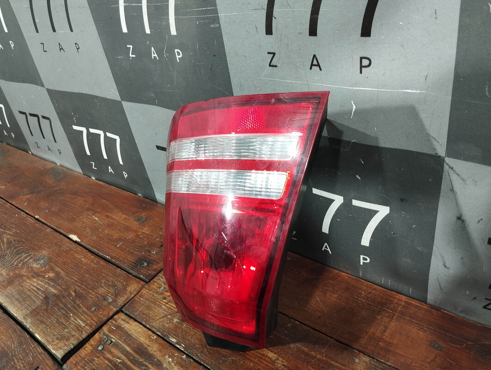 Фонарь задний правый Dodge Journey 07-20 Б/У Оригинал 05067784AD