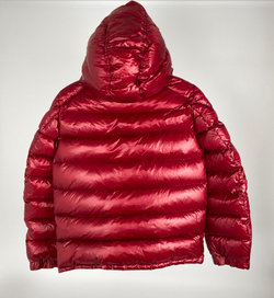 Пуховик Moncler