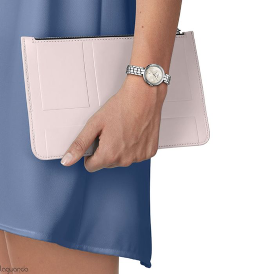 Tissot T094.210.11.116.02 женские часы Tissot Flamingo on the hand