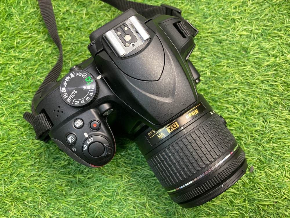 Nikon D3400 Kit AF-P DX 18-55mm G VR 700 кадров