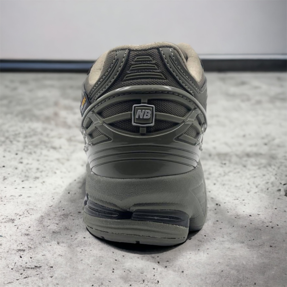New Balance 1906R Winter • Green