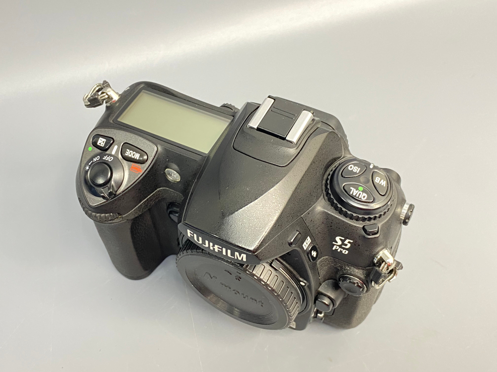 FujiFilm FinePix S5 Pro