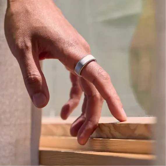 Умное кольцо Oura Ring 4 – Brushed Silver (Матовое серебро)