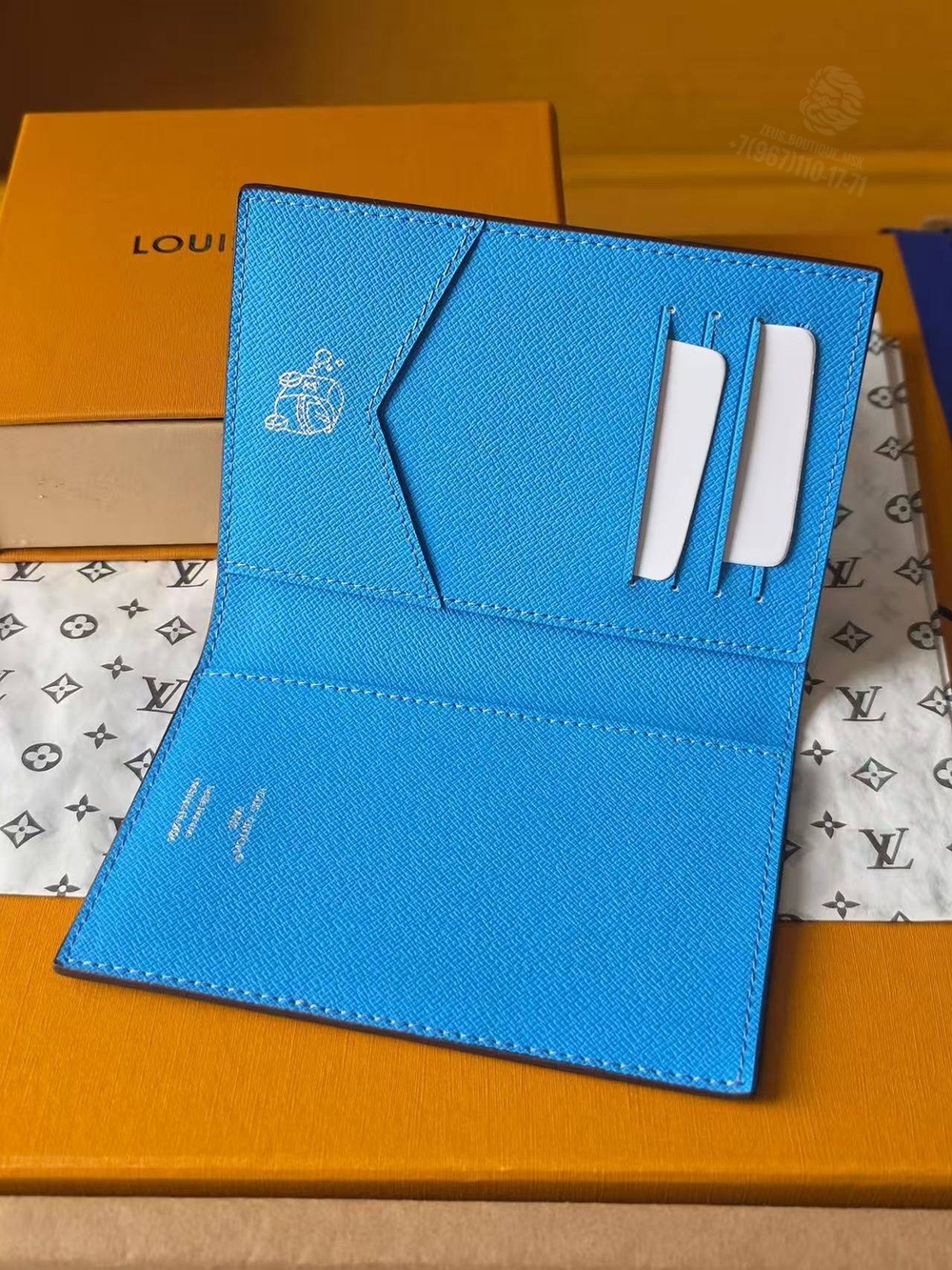 Обложка для паспорта Louis Vuitton