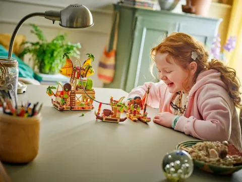 Конструктор LEGO Disney 43258 Баржа Какамора
