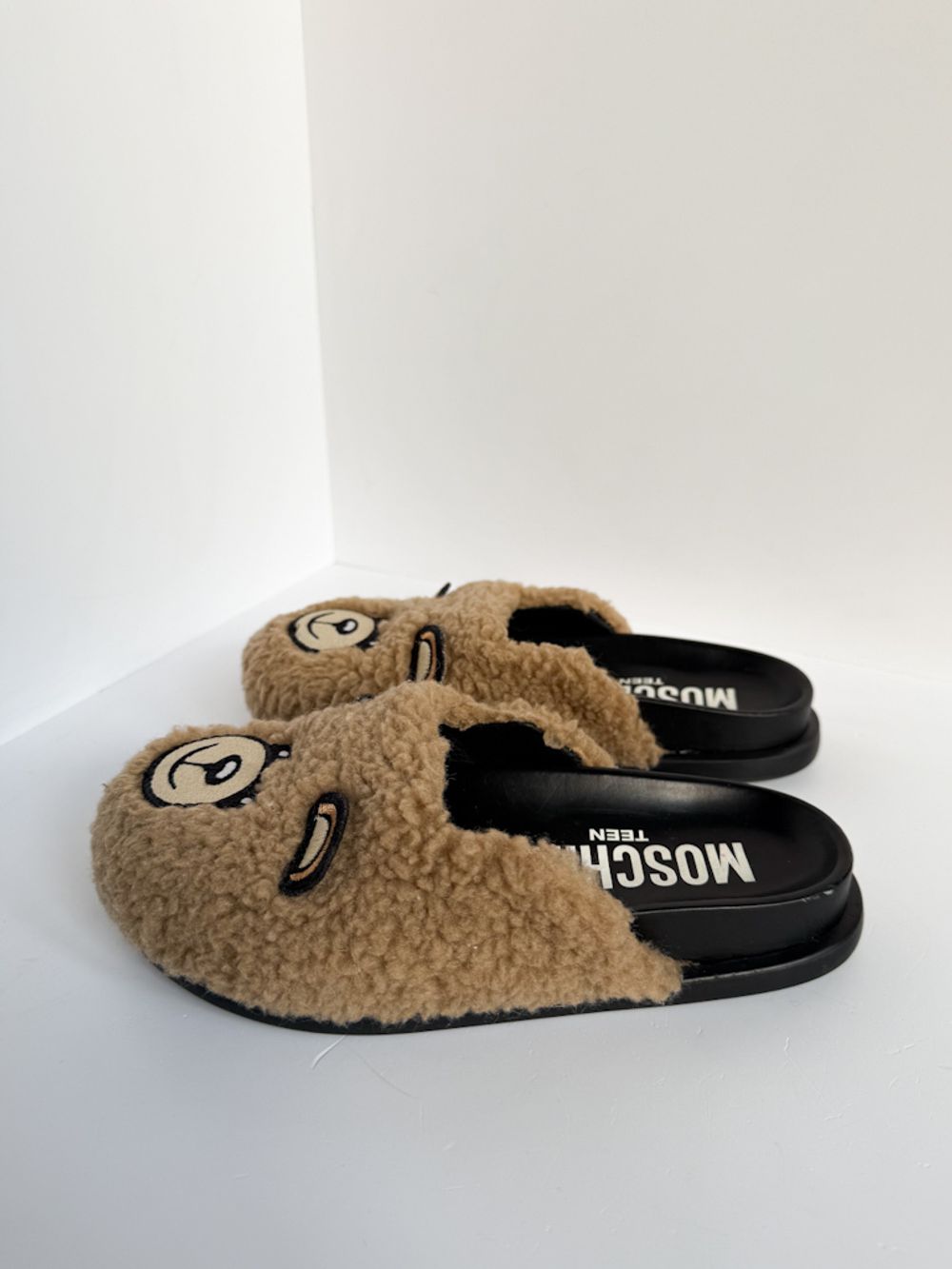 Меховые тапки Moschino, 33