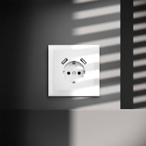 Розетка встраиваемая с заземлением и защитными шторками, 16А, с USB, A+A, (белый матовый) Voltum S70 VLS040402