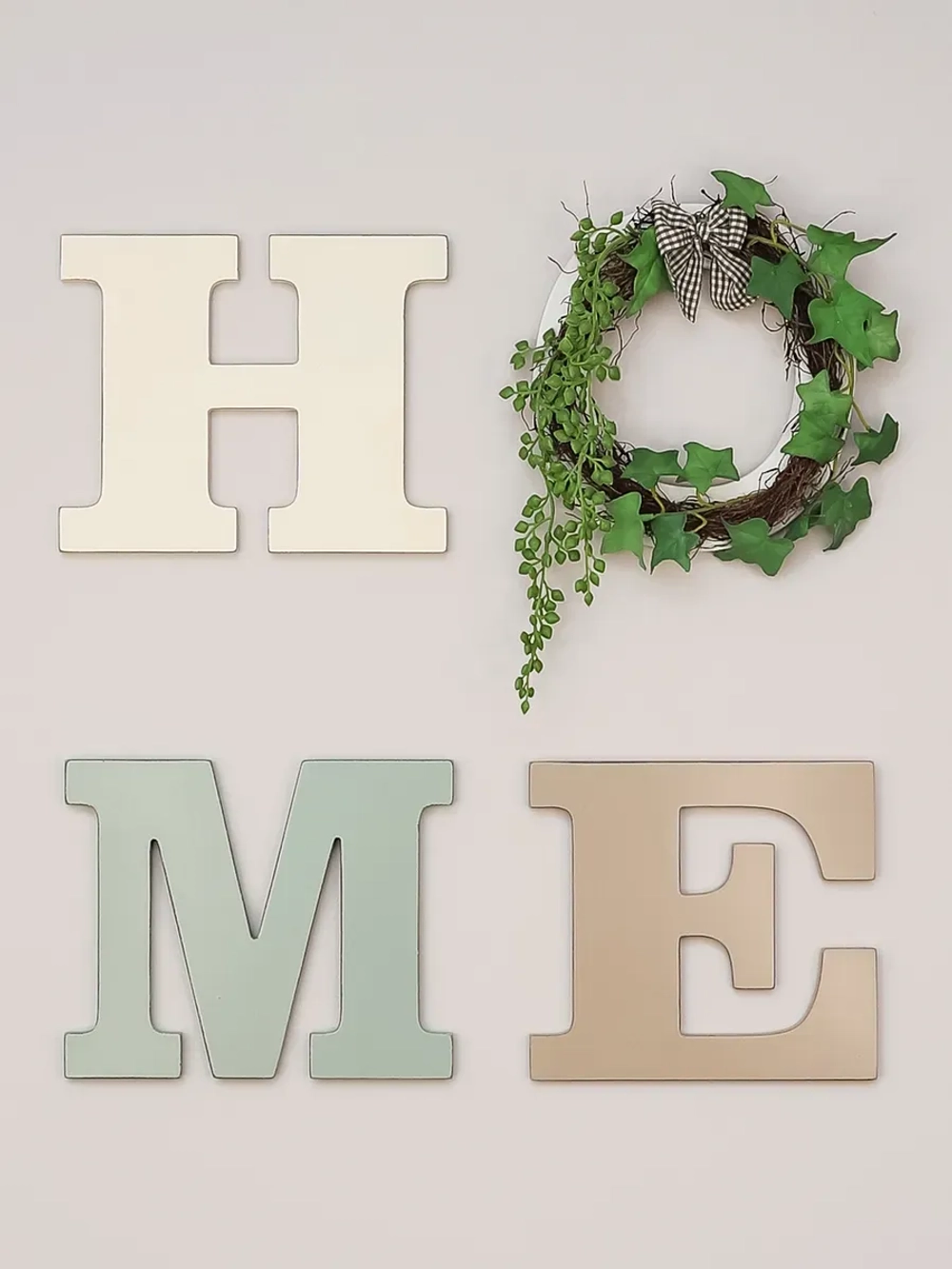 Декор на стену буквы "HOME"