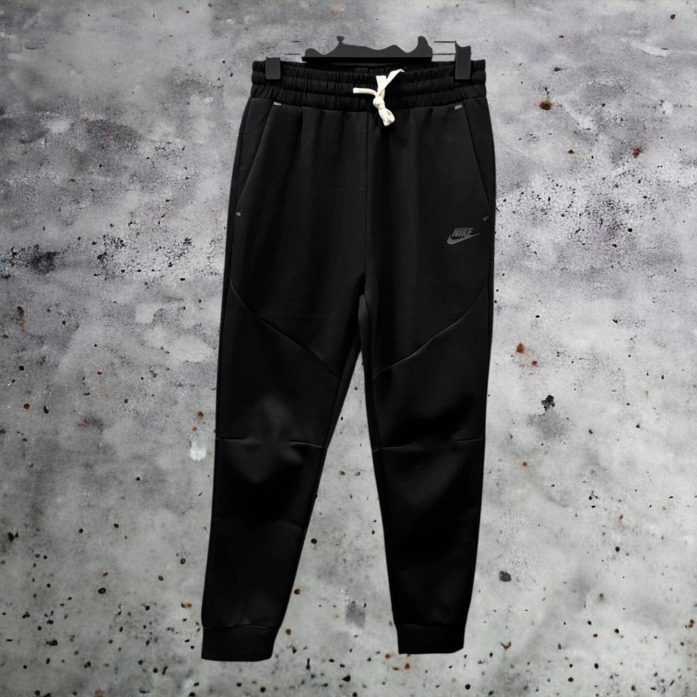 Штаны Nike Tech Fleece #4 • Черный