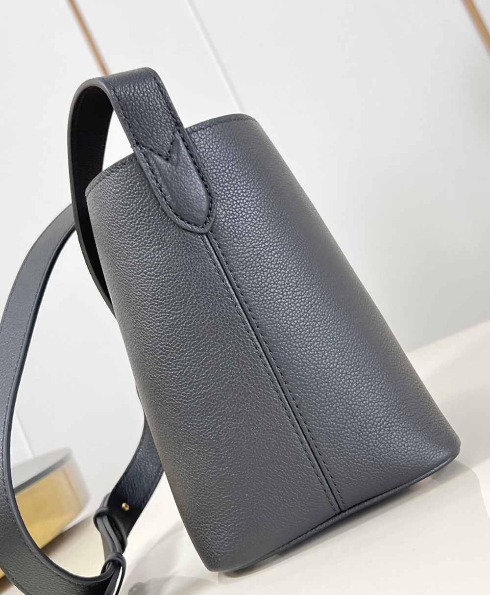 Louis Vuitton Low Key All in BB