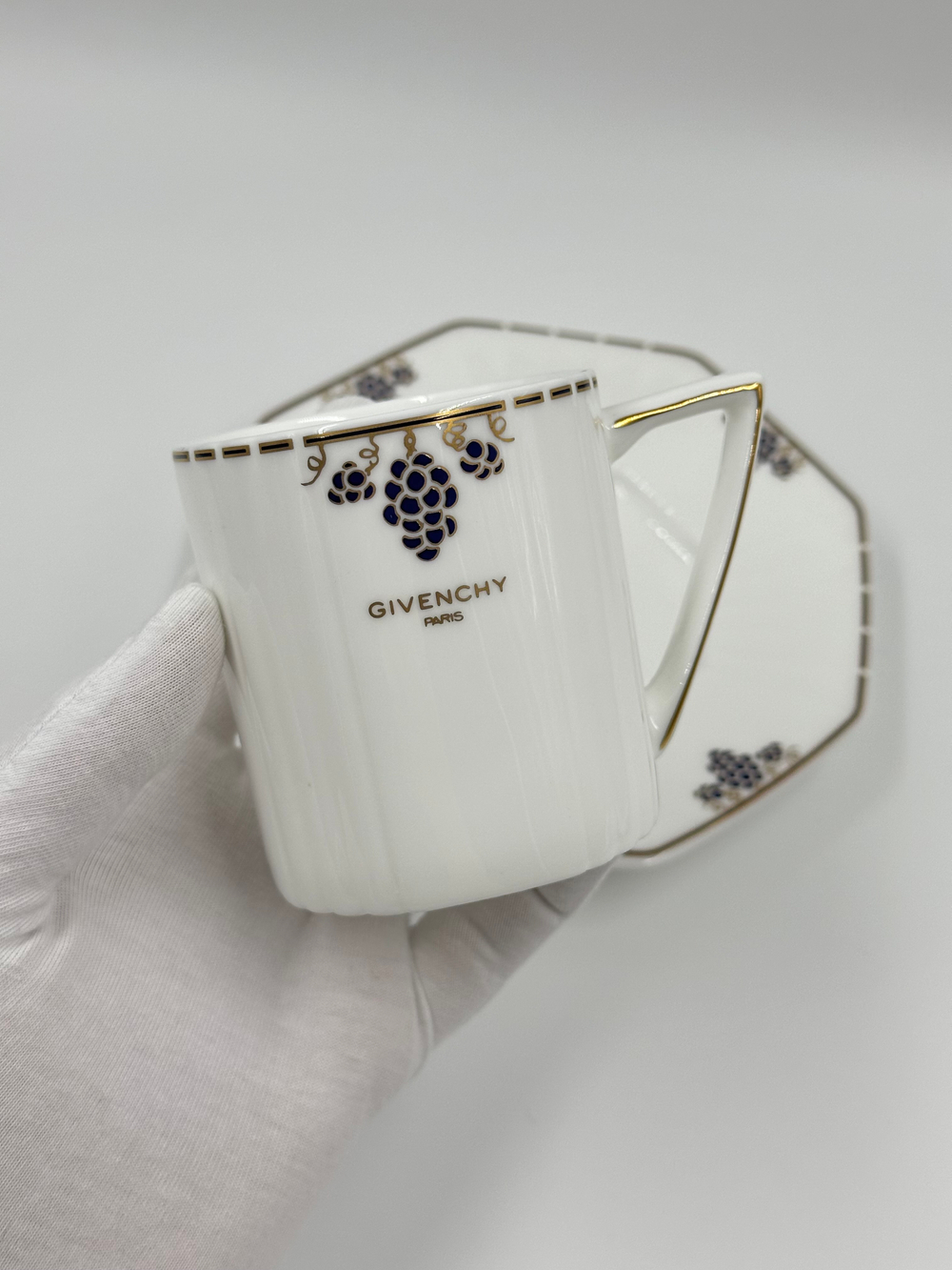 Кофейная пара «Виноград» Givenchy by Yamaka