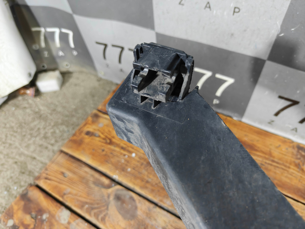Панель передняя Genesis GV70 20-нв Б/У Оригинал 64101AR000