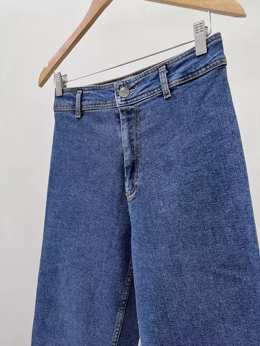 Джинсы Zara