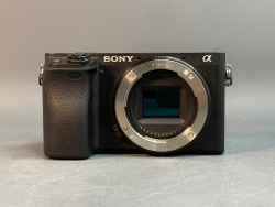 Sony A6400 13.784 кадров, матрица расцарапана