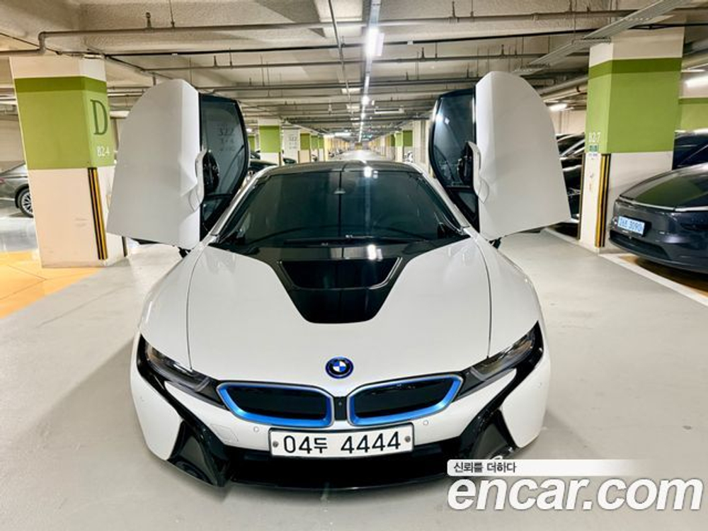 BMW i8 Coupe — 2016