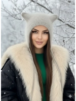 Шапка с ушками зимняя ангора вязаная