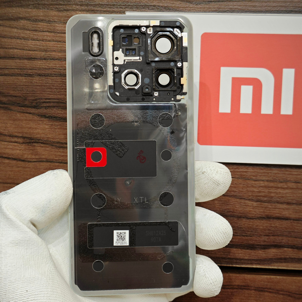 Задняя крышка для Xiaomi 15 (24129PN74G) - задняя стеклянная панель Original (Чёрного цвета)