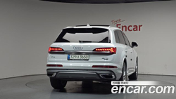 Audi Q7 45 TDI Quattro Premium — 2021