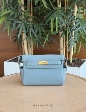Сумка-мессенджер голубая от Hermès Kelly Messenger Bag BP5-449025
