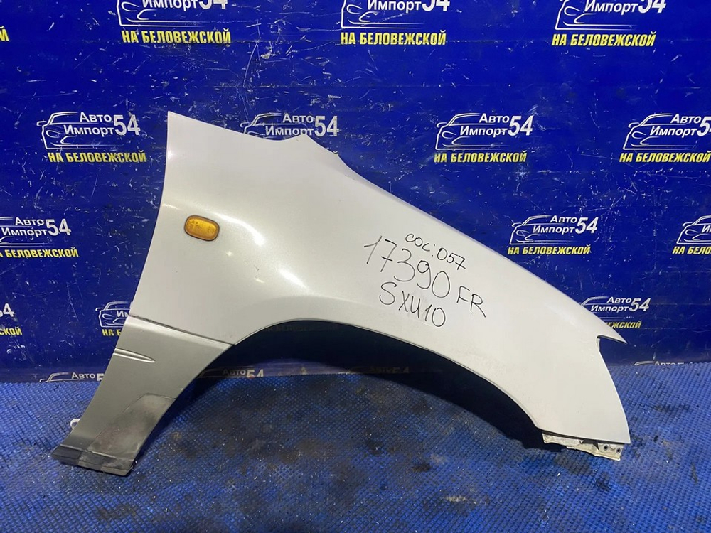 Крыло переднее правое TOYOTA HARRIER 1997-2003