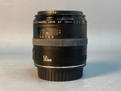 Canon EF 50mm f/2.5 Compact Macro
