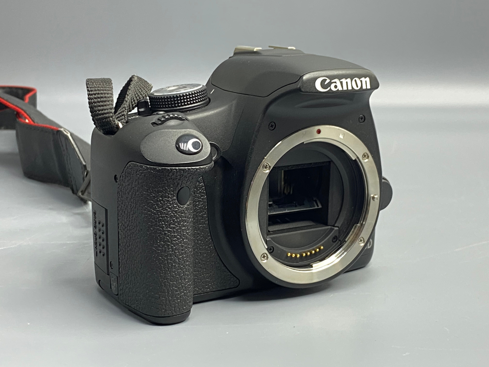 Canon EOS 500D Kit 18-55mm 3.5-5.6 IS