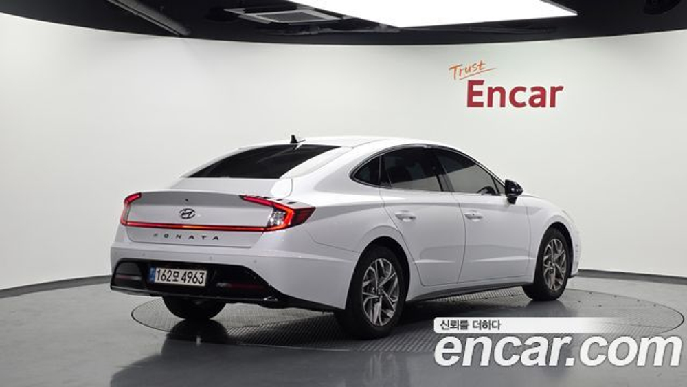 Hyundai Sonata 2.0 — 2023