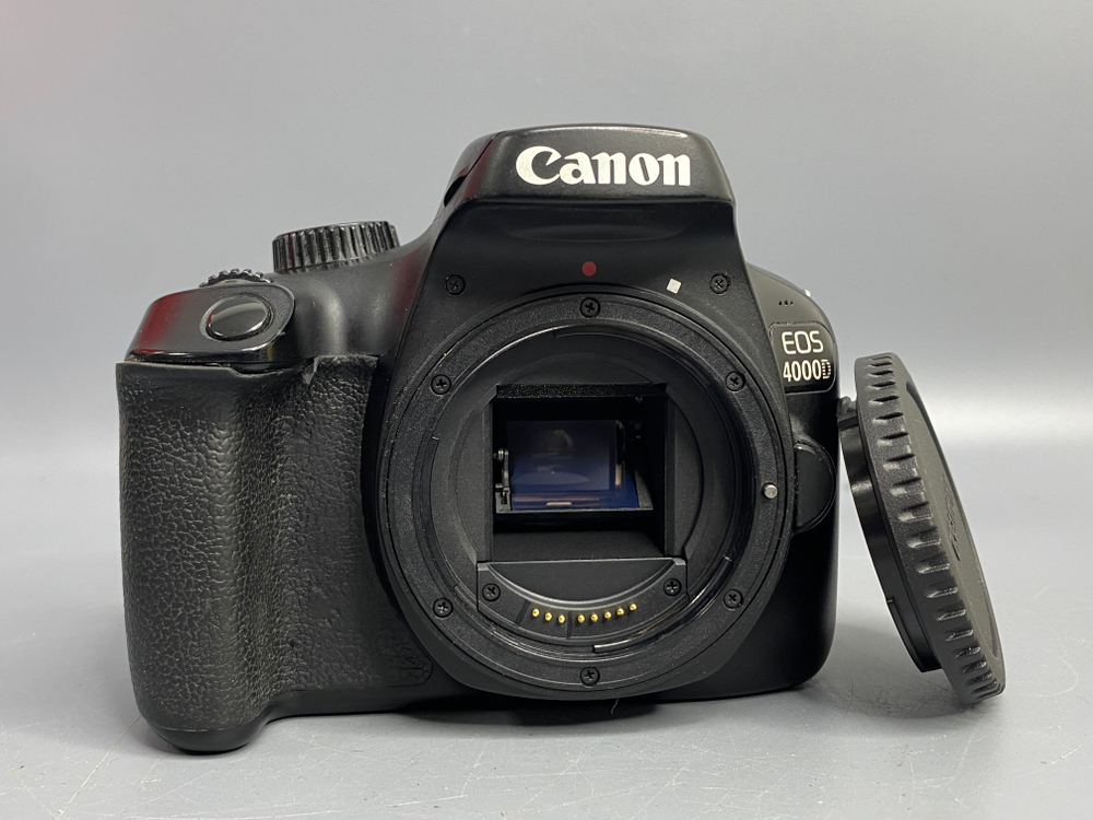 Canon EOS 4000D Kit 18-55mm 3.5-5.6 III сломан фиксатор карты памяти