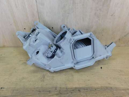 фара левая Toyota Premio ZRT260 265  20-457