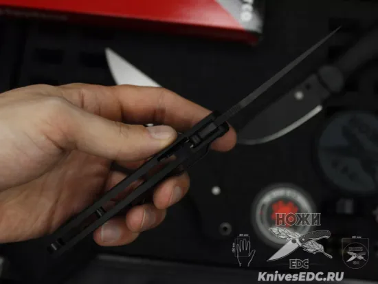 Нож складной Spyderco ParaMilitary 2 Black Blade C81GPBK2 c черным клинком CPM-S45VN, рукоять черный G10