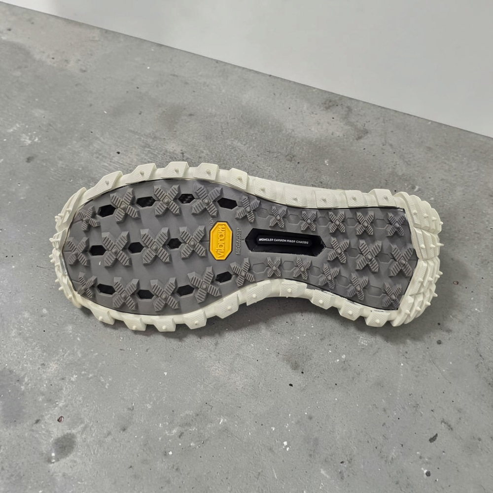 Moncler Trailgrip Gore-Tex • Gray