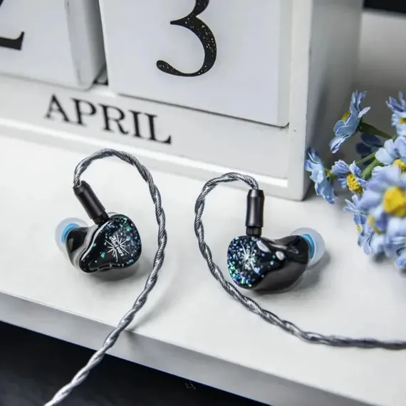 Kiwi Ears Astral Blue
