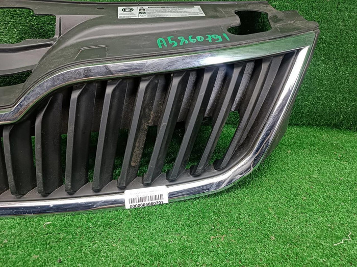 Решетка радиатора Skoda Rapid 1 (2012-2020)