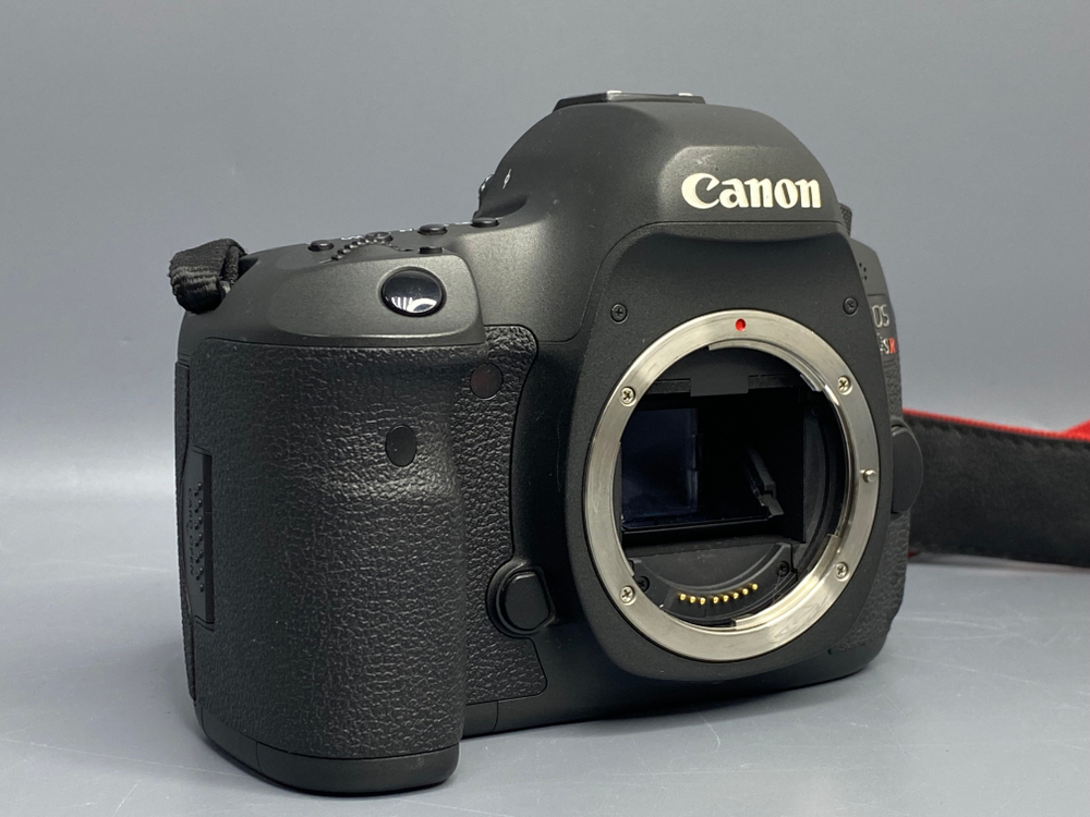 Canon EOS 5DS R — 6 000 кадров