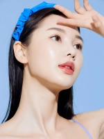 About Tone Легкий увлажняющий солнцезащитный флюид SPF50 Lightful Dewy Sun Essence 50 мл
