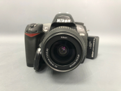Nikon D70s kit 18-55mm 3.5-5.6G ED AF-S DX (46.000 кадров)
