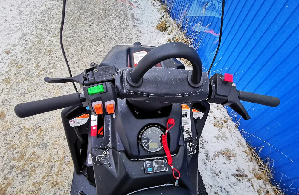 Снегоход STELS Мороз 600L CVTech