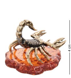 Народные промыслы AM-1395 Фигурка «Скорпион каменный» (латунь, янтарь)