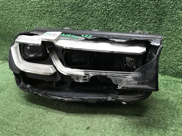 Битая Фара правая BMW 5er G30 (2020-2023) LED