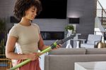 Пылесос беспроводной вертикальный аккумуляторный Greenworks 24В GD24SVK4D, Арт.4701107UB с АКБ 4 А*ч и ЗУ