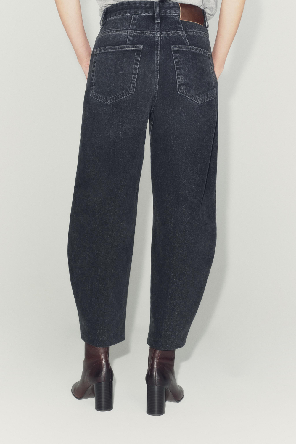 ДЖИНСЫ TAPERED С ВЫСОКОЙ ПОСАДКОЙ — ZW COLLECTION — ZARA
