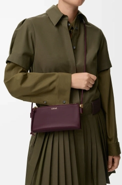 Loewe Сумка Joya из телячьей кожи наппа, бургунди