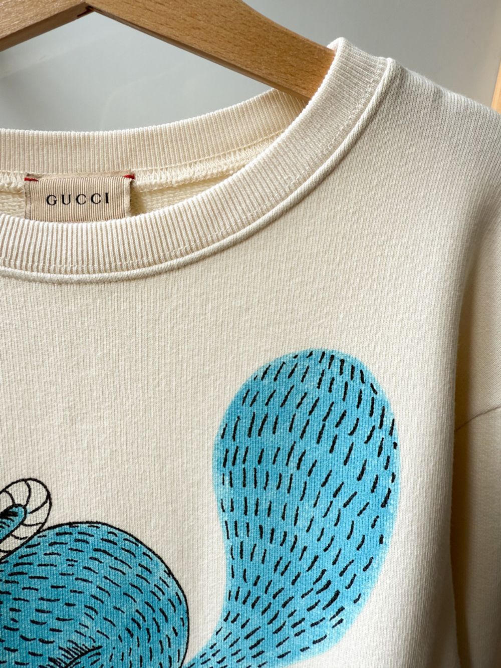 Костюм Gucci, 140